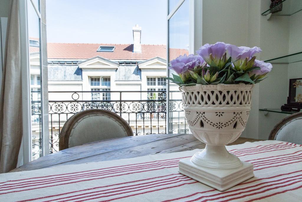 Apartment Marais Centre Pompidou Id 233 Paris